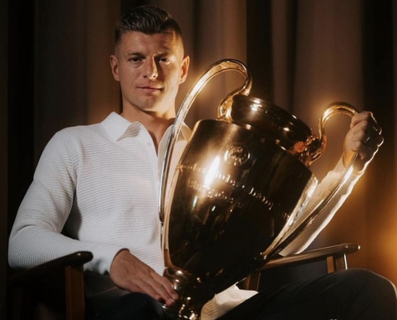 让我们拭目 让我们拭目